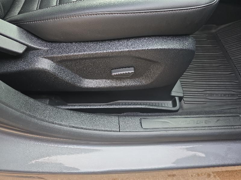 Ford Edge SEL AWD 2022