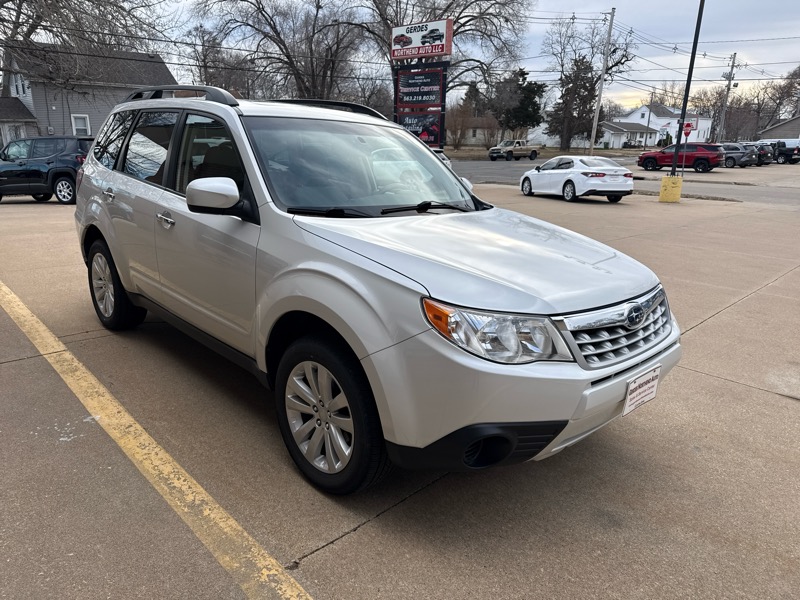Subaru Forester 2.5X Premium 2012