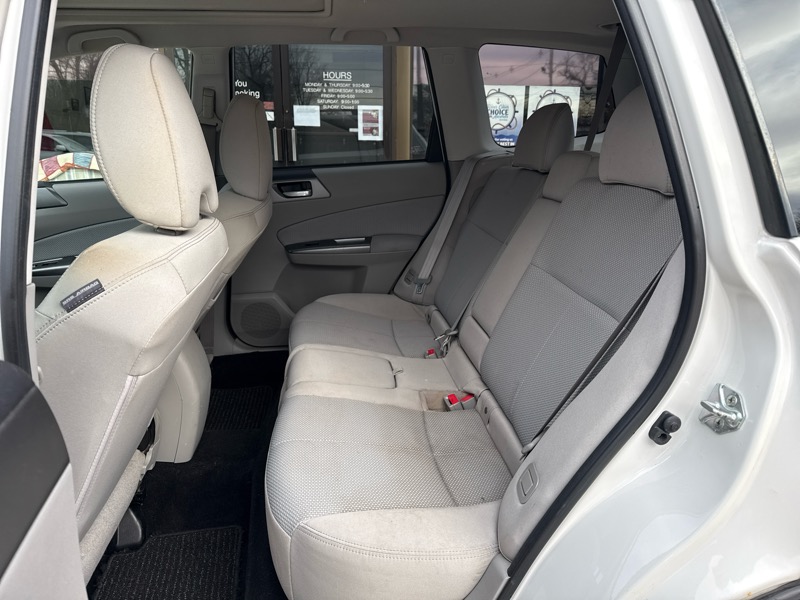 Subaru Forester 2.5X Premium 2012