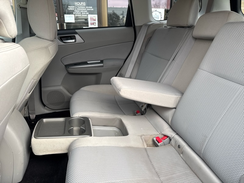 Subaru Forester 2.5X Premium 2012