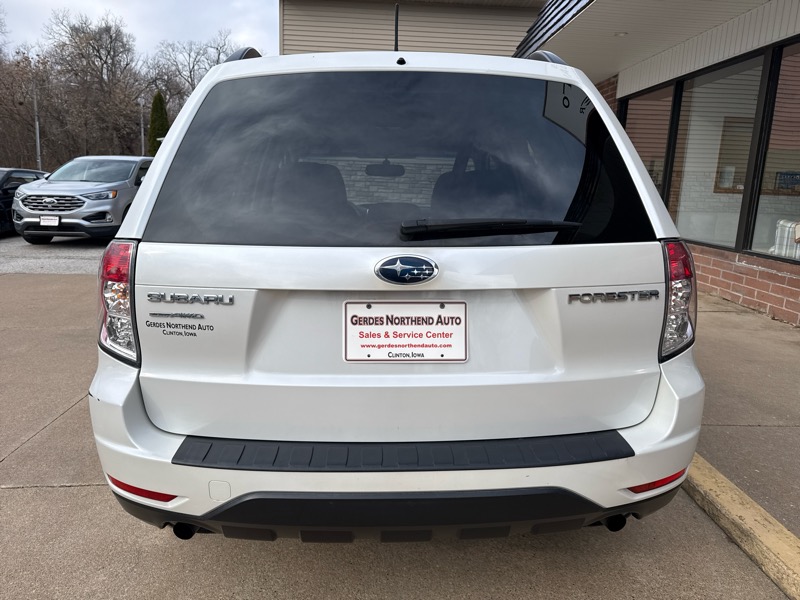 Subaru Forester 2.5X Premium 2012