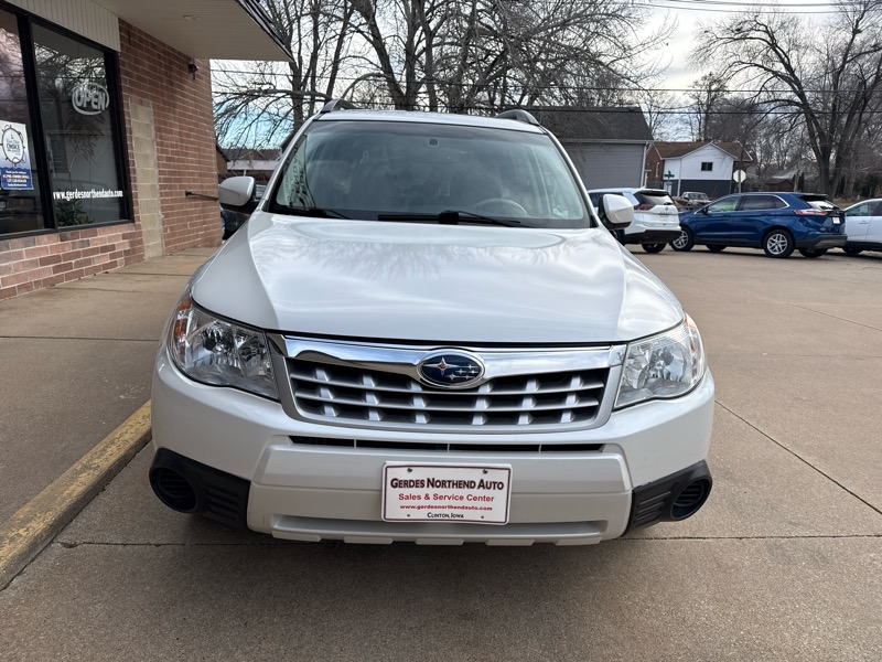 Subaru Forester 2.5X Premium 2012