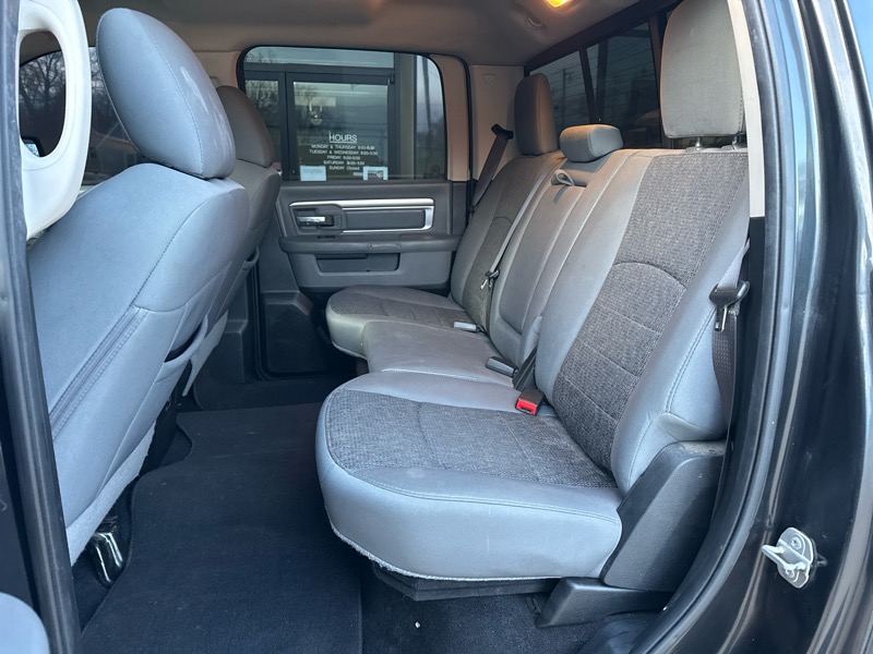 RAM 1500 4WD Crew Cab 149" Big Horn 2018