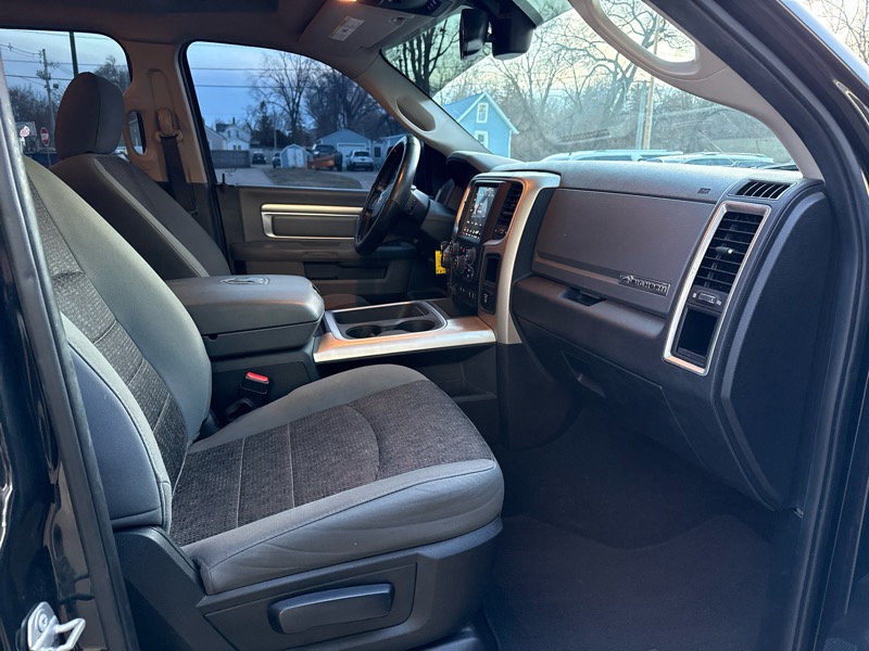 RAM 1500 4WD Crew Cab 149" Big Horn 2018