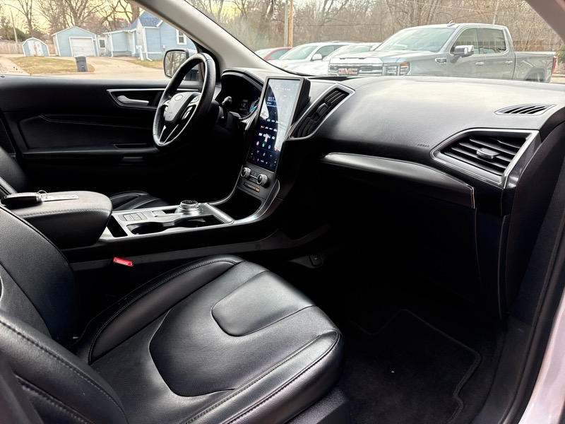 Ford Edge Titanium AWD 2022