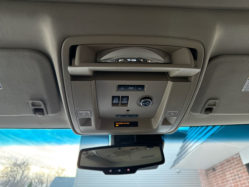 Chevrolet Suburban LTZ 1500 4WD 2015