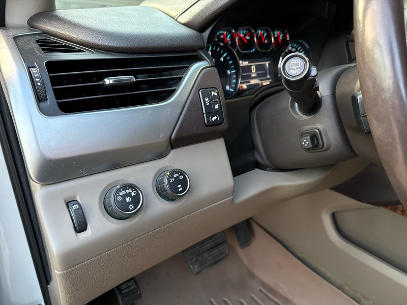 Chevrolet Suburban LTZ 1500 4WD 2015