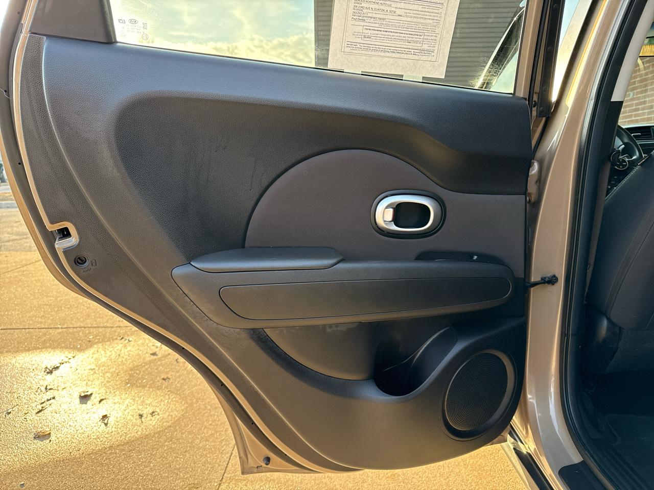 Kia Soul Base 6A 2016