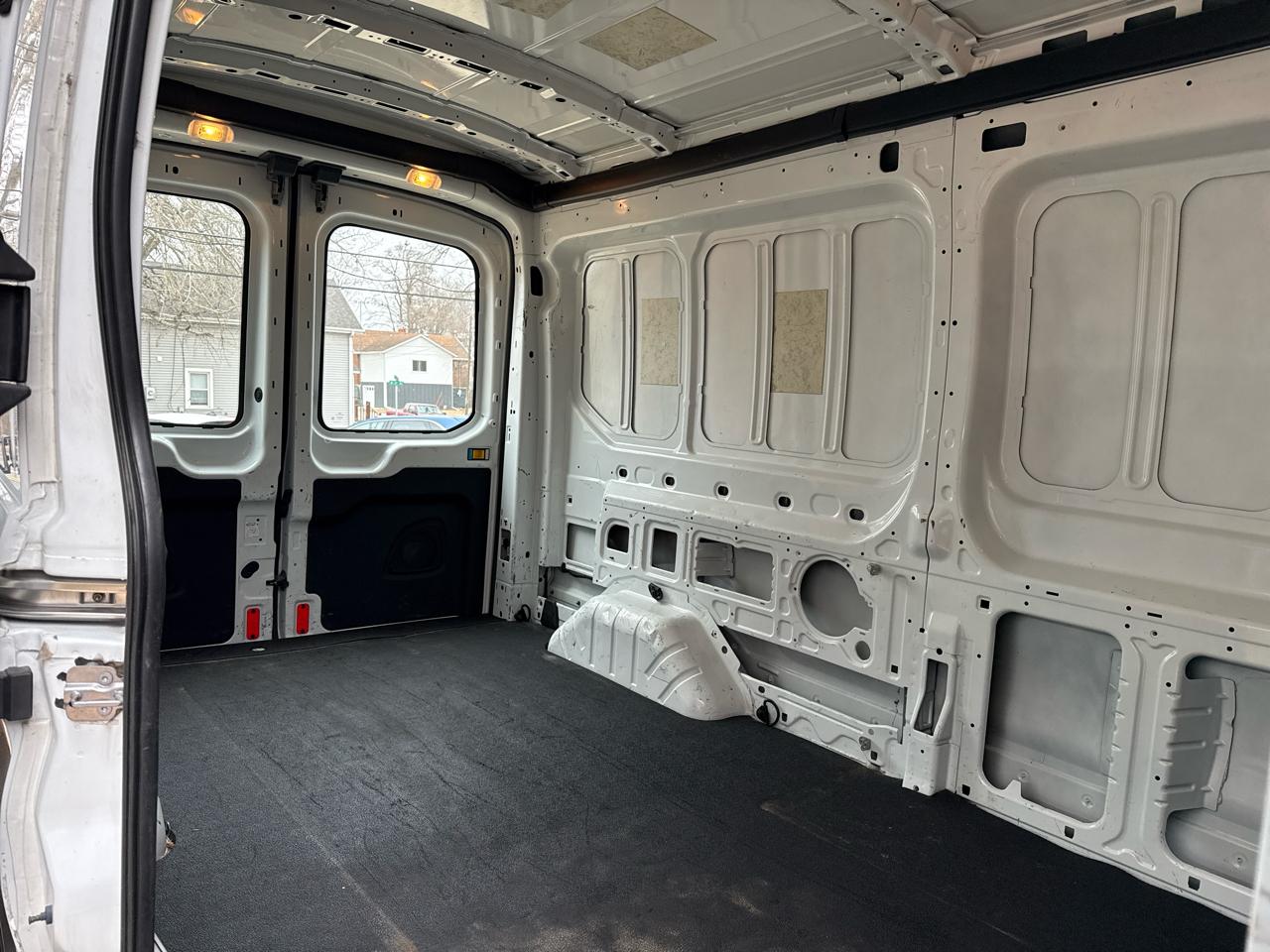 Ford Transit 350 Van Med. Roof w/Sliding Pass. 148-in. WB 2016