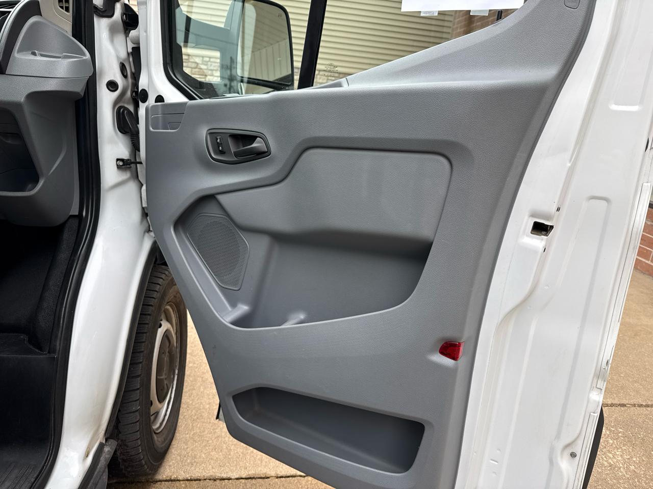 Ford Transit 350 Van Med. Roof w/Sliding Pass. 148-in. WB 2016