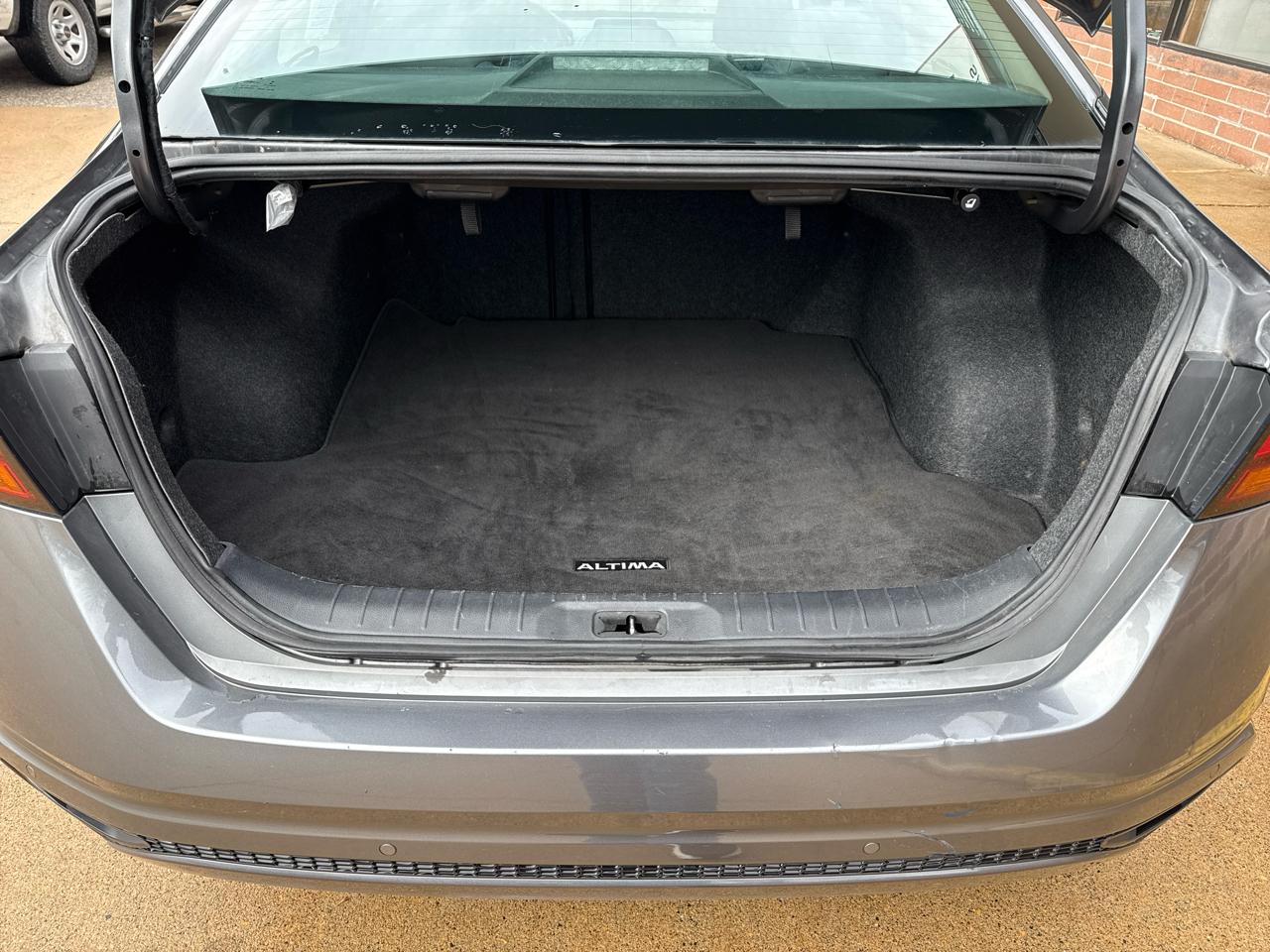 Nissan Altima 2.5 SV 2022