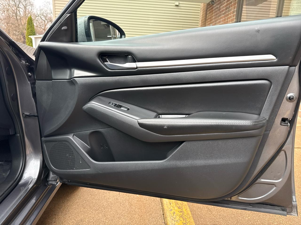 Nissan Altima 2.5 SV 2022