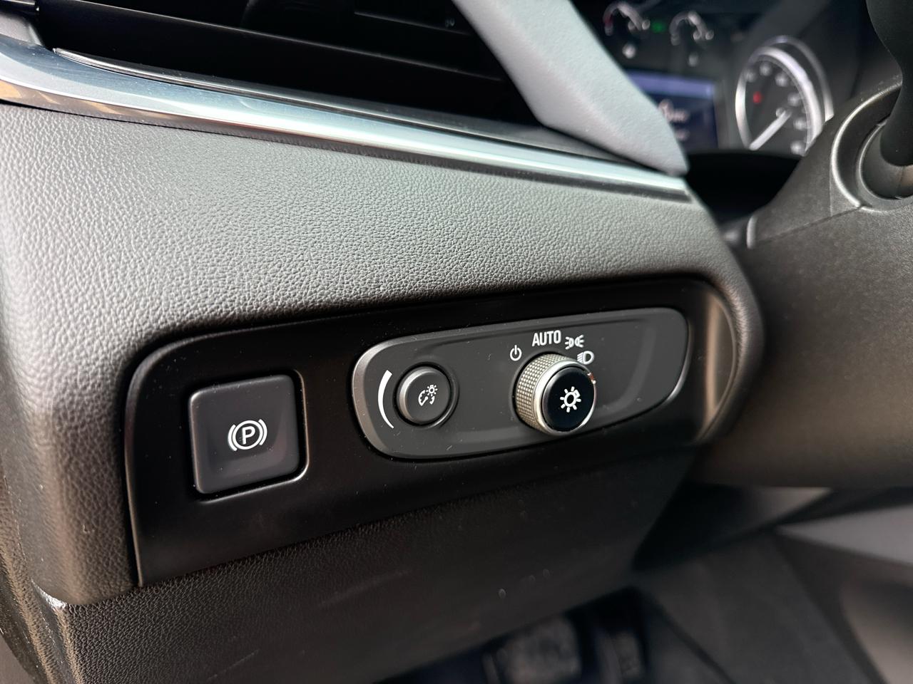 Buick Enclave Essence FWD 2020