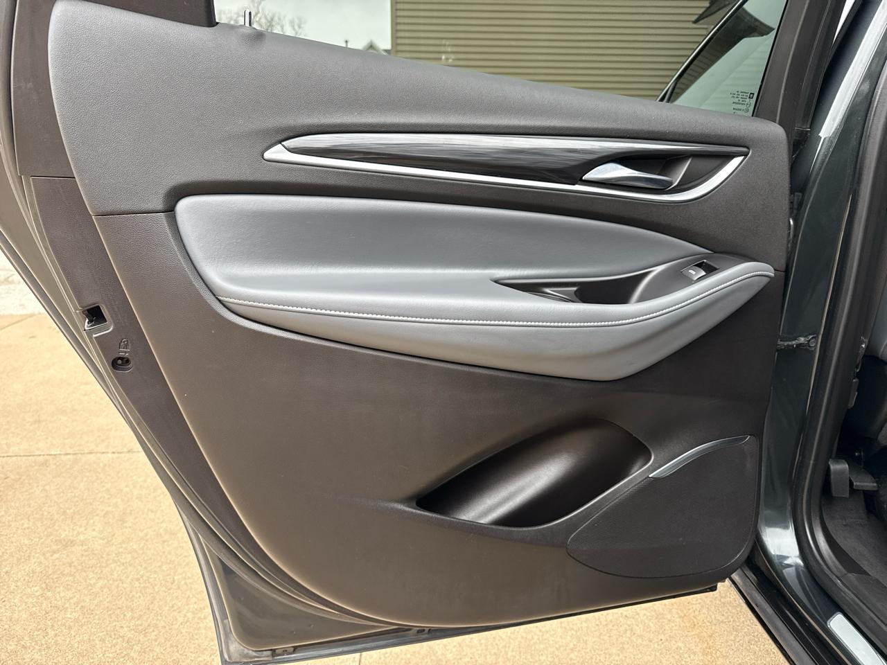 Buick Enclave Essence FWD 2020