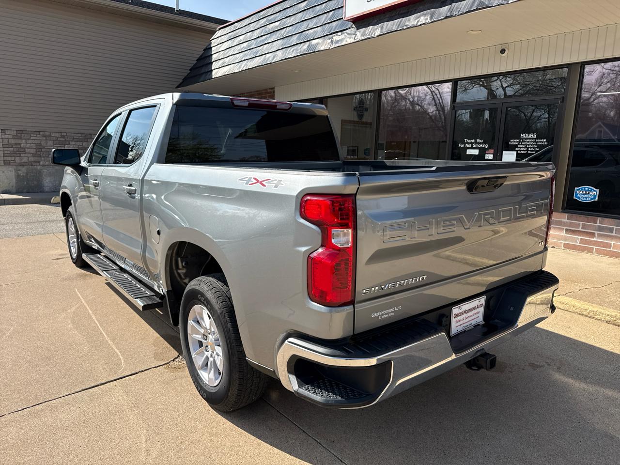 Chevrolet Silverado 1500 LT Crew Cab 4WD 2026