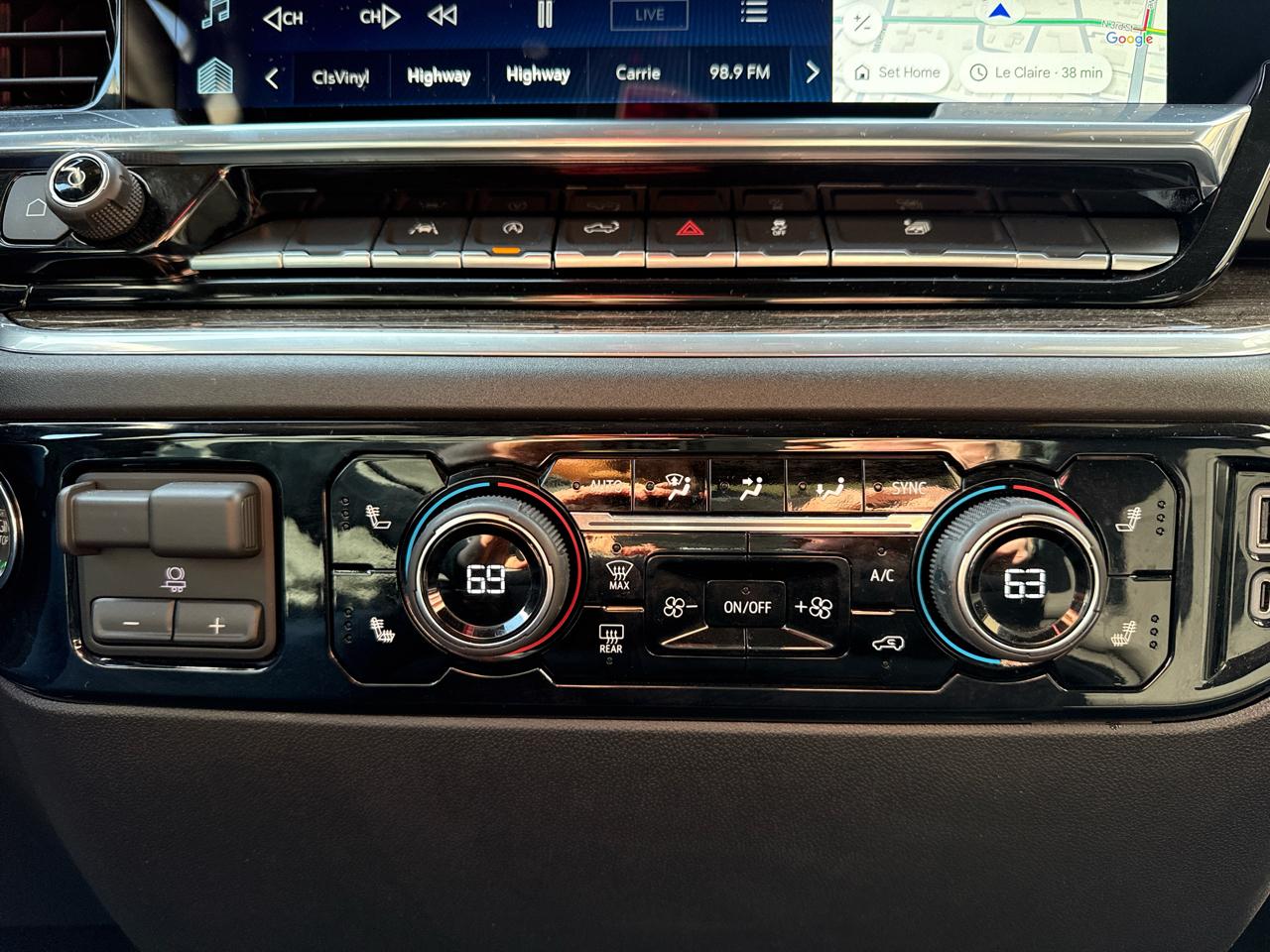 Chevrolet Silverado 1500 LT Crew Cab 4WD 2026