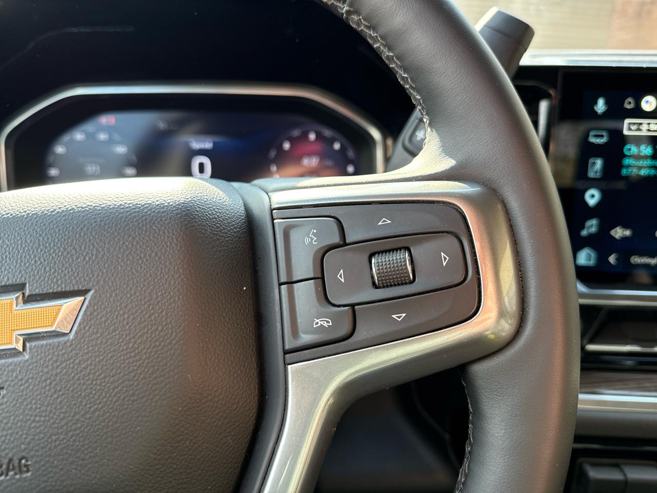 Chevrolet Silverado 1500 LT Crew Cab 4WD 2026