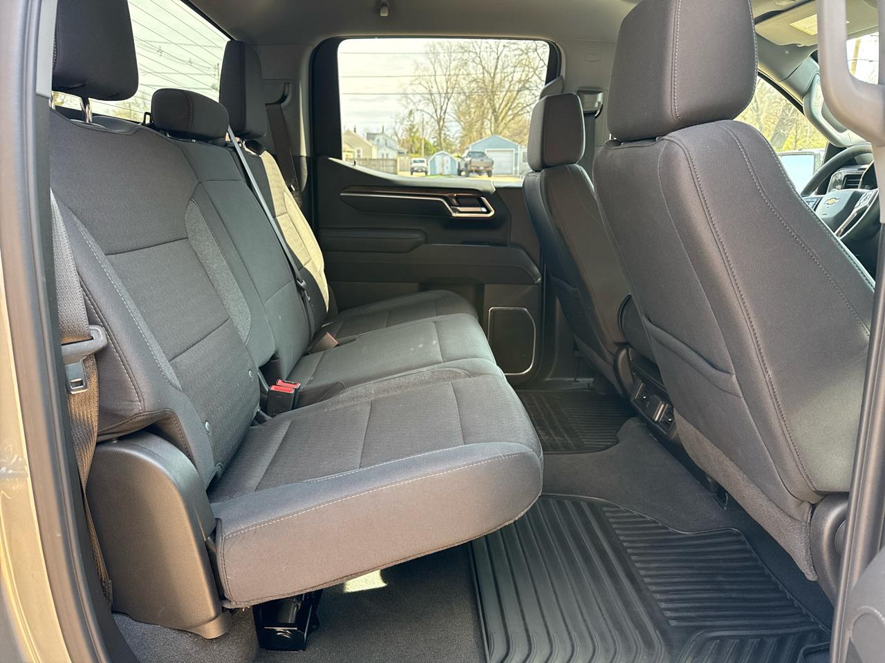 Chevrolet Silverado 1500 LT Crew Cab 4WD 2026