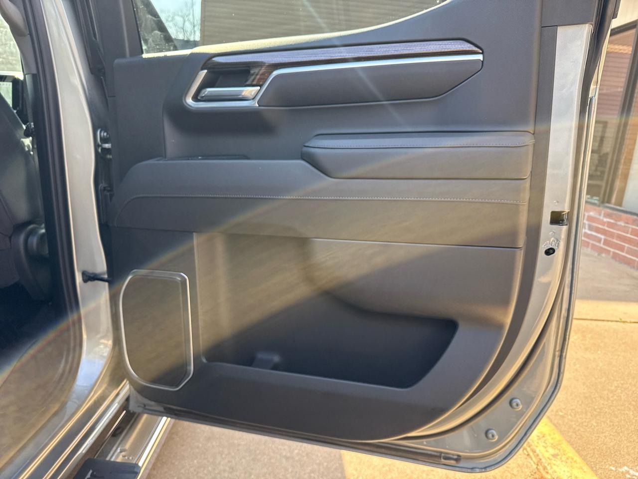 Chevrolet Silverado 1500 LT Crew Cab 4WD 2026