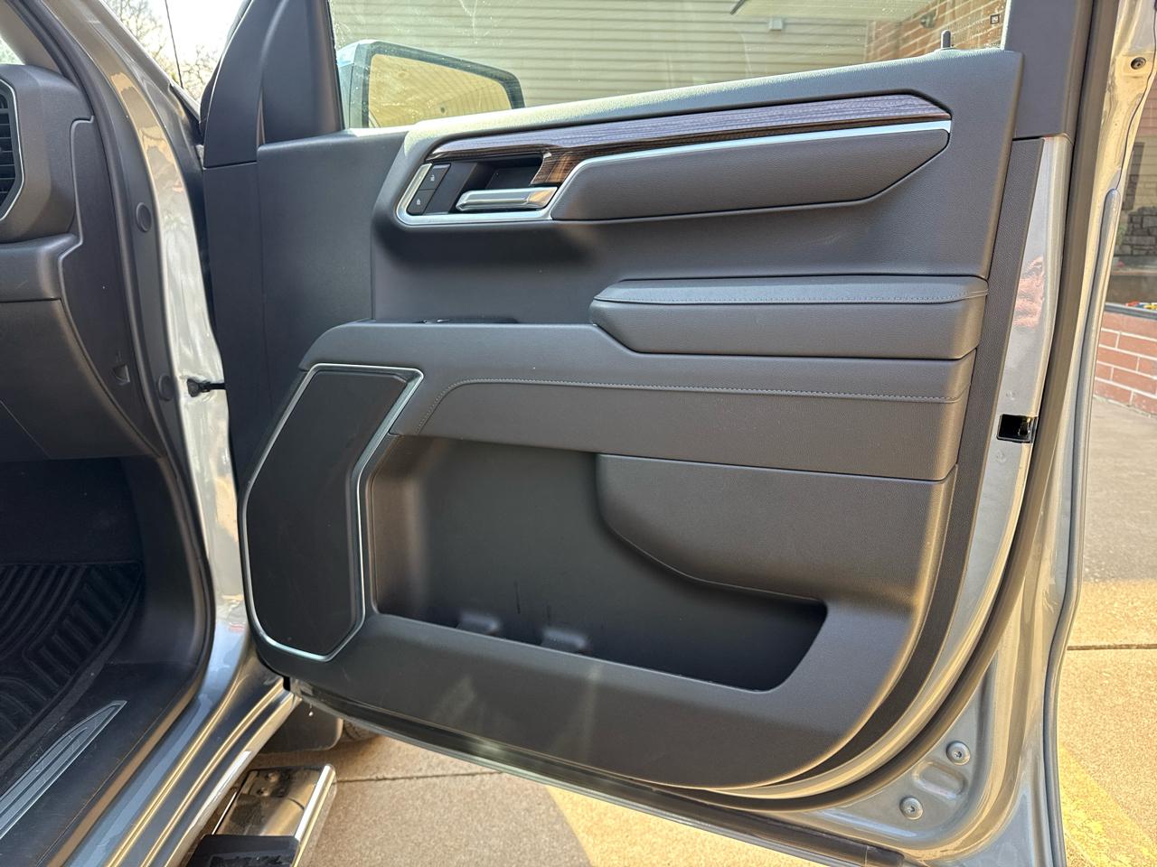 Chevrolet Silverado 1500 LT Crew Cab 4WD 2026