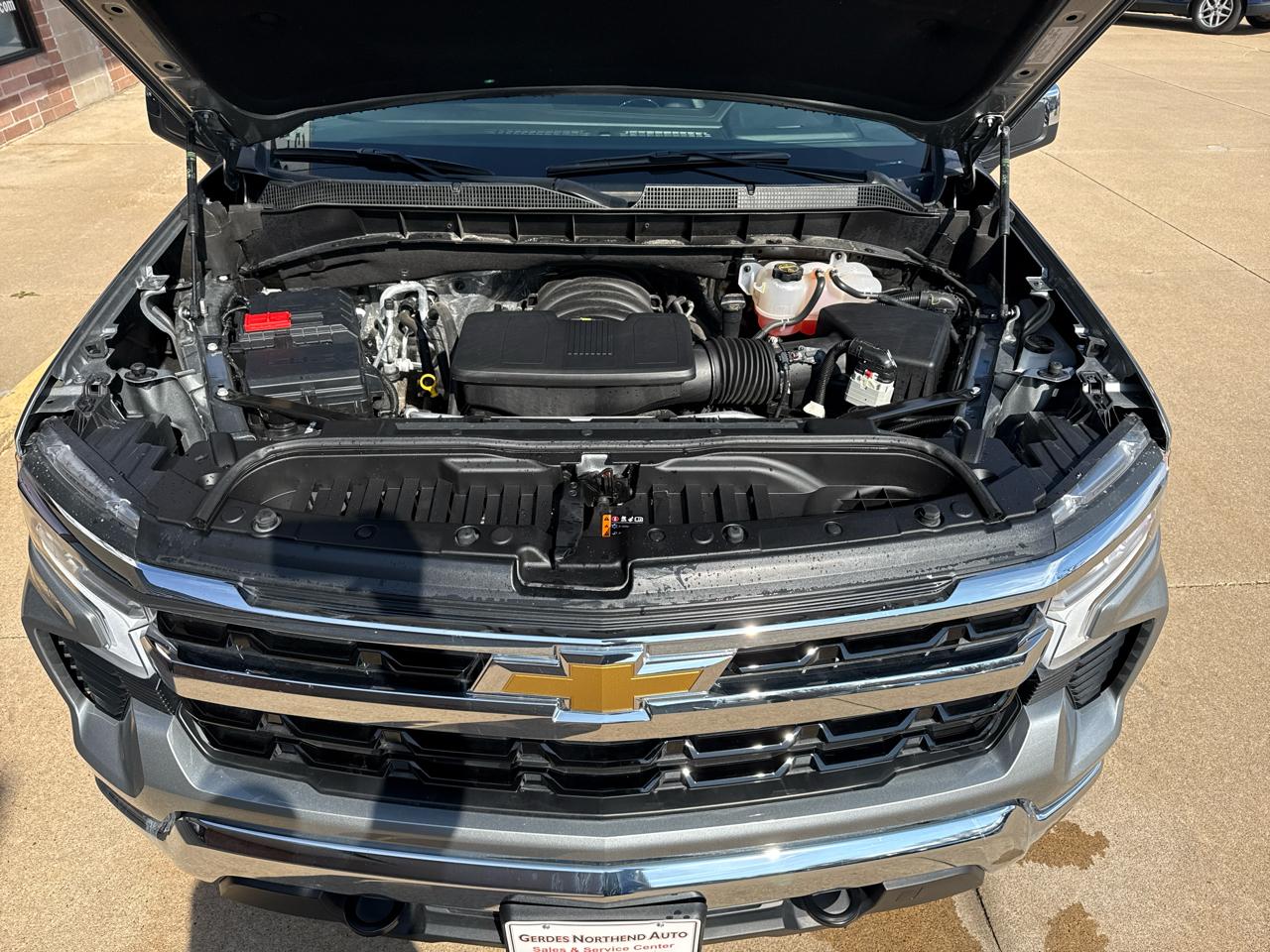 Chevrolet Silverado 1500 LT Crew Cab 4WD 2026