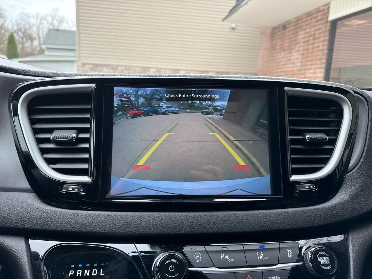 Chrysler Pacifica Select 2025