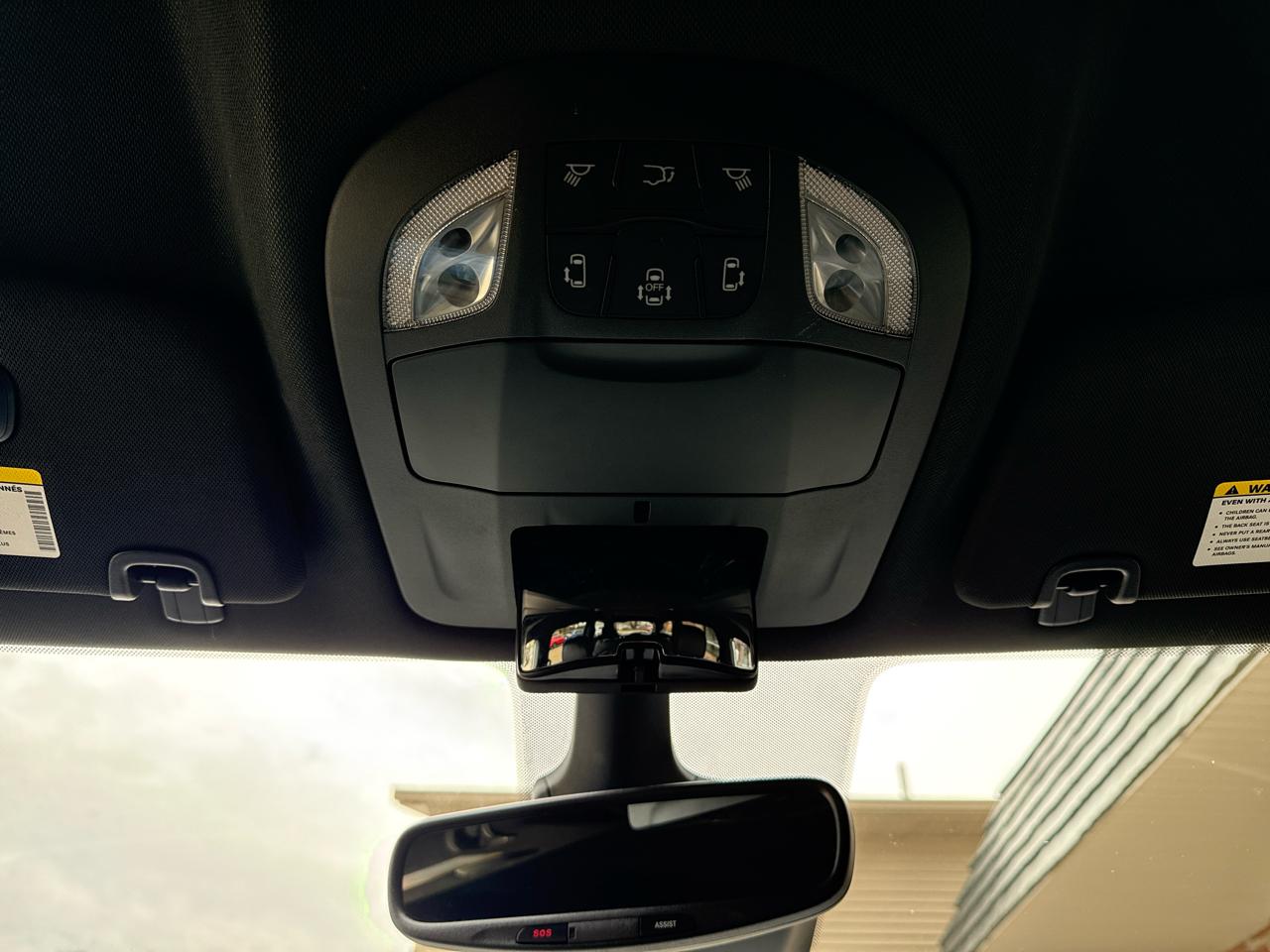 Chrysler Pacifica Select 2025