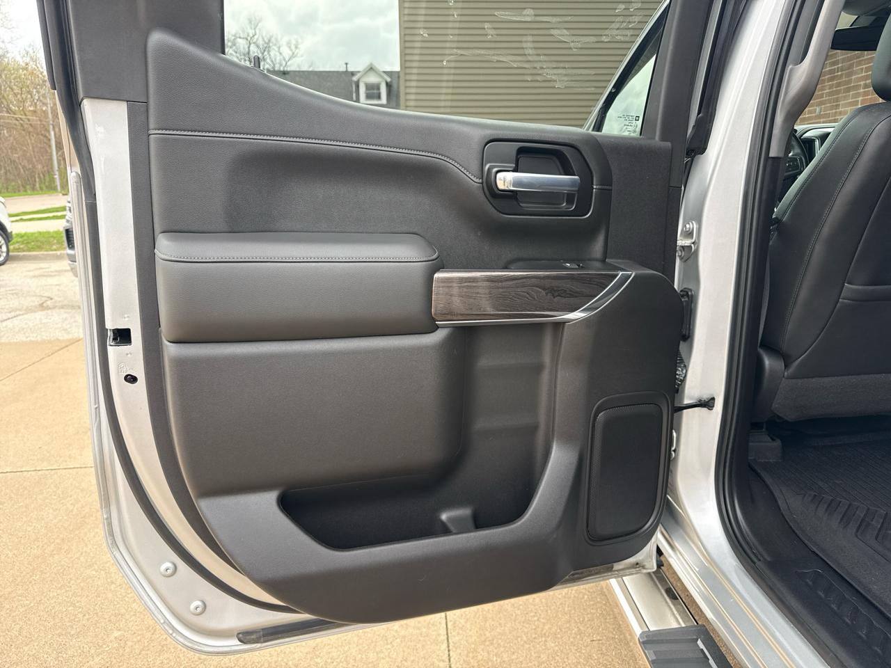 Chevrolet Silverado 1500 LTZ Crew Cab Long Box 4WD 2020