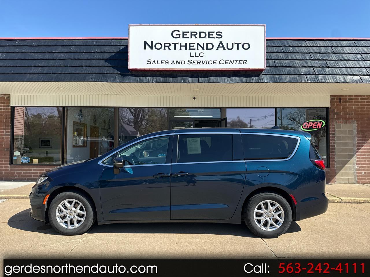 Chrysler Pacifica Touring L 2023