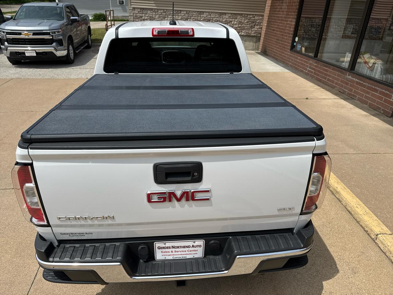 GMC Canyon SLT Crew Cab 4WD Short Box 2015