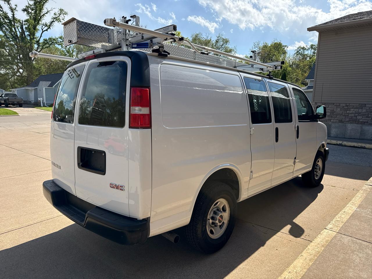 GMC Savana G2500 Cargo 2022