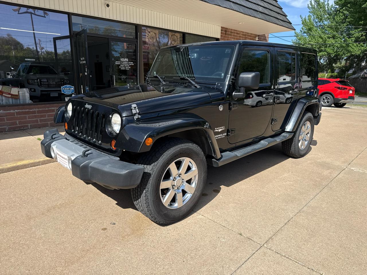 Jeep Wrangler Unlimited Sahara 4WD 2013