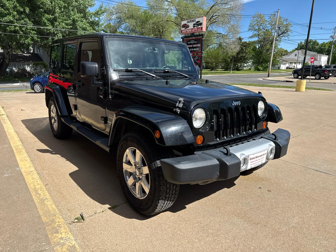 Jeep Wrangler Unlimited Sahara 4WD 2013