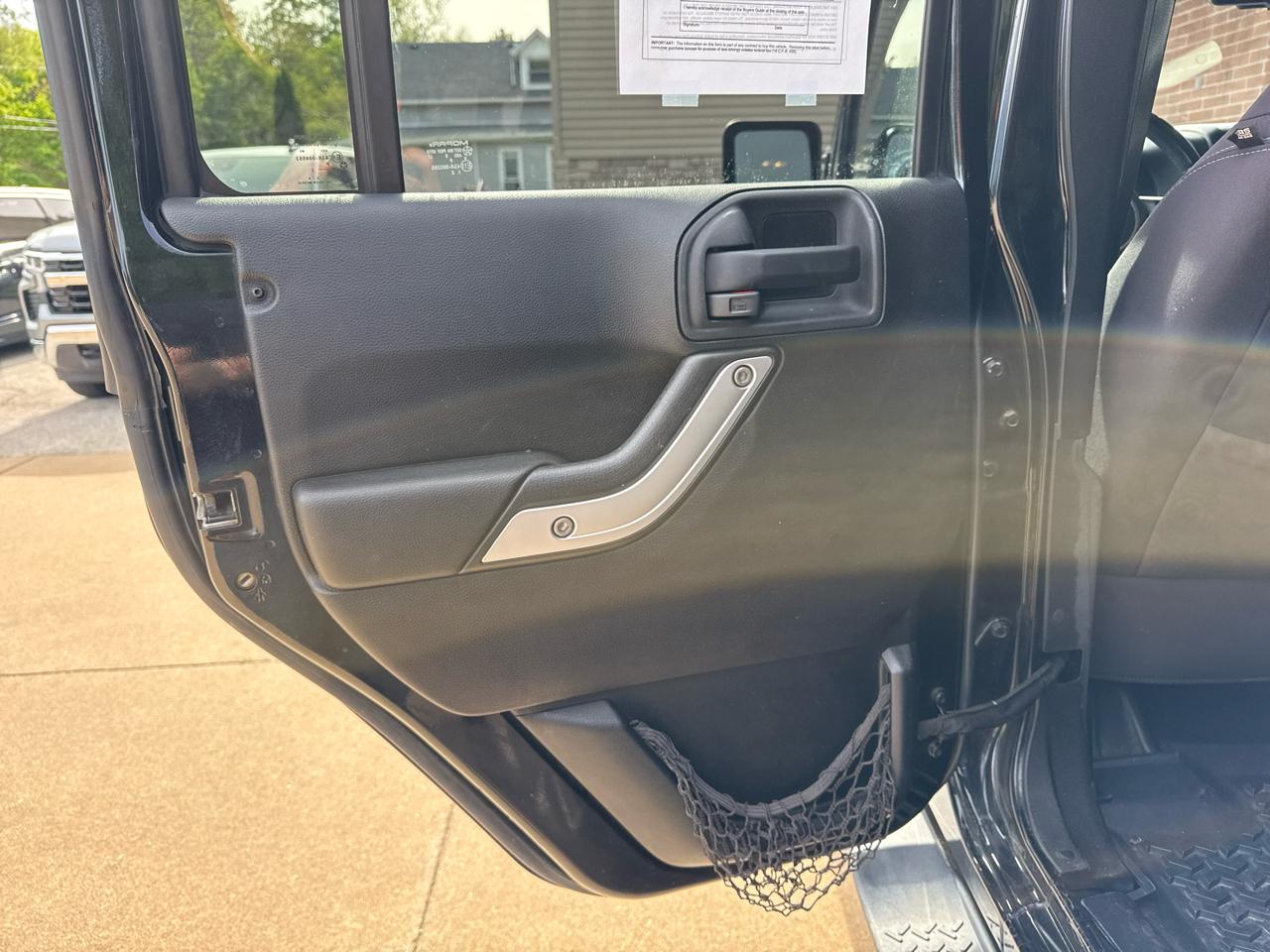 Jeep Wrangler Unlimited Sahara 4WD 2013