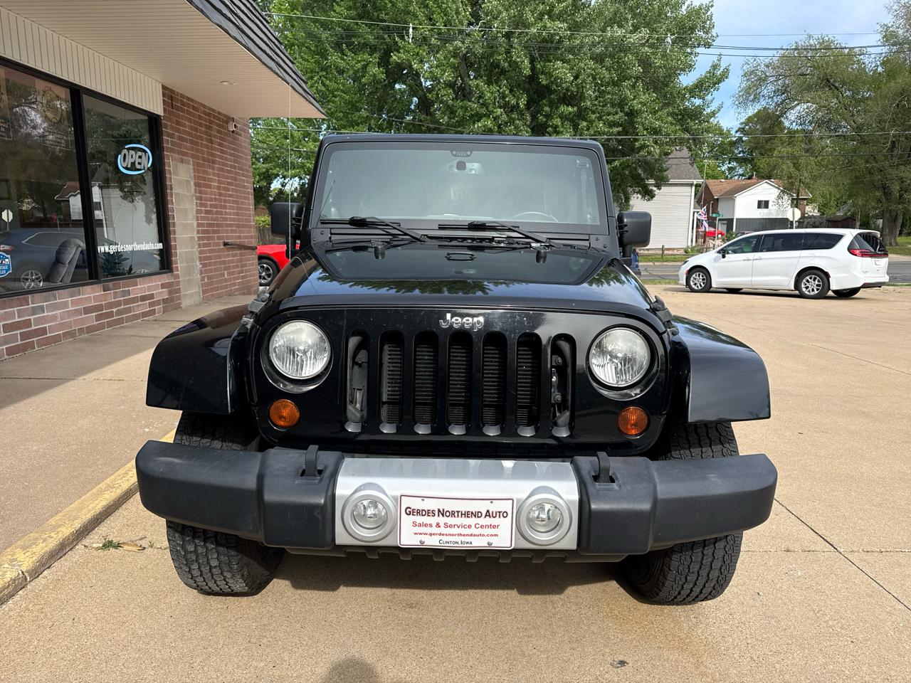 Jeep Wrangler Unlimited Sahara 4WD 2013