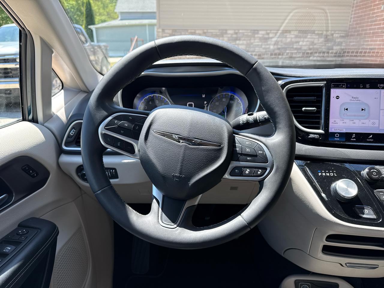 Chrysler Pacifica Touring L 2023
