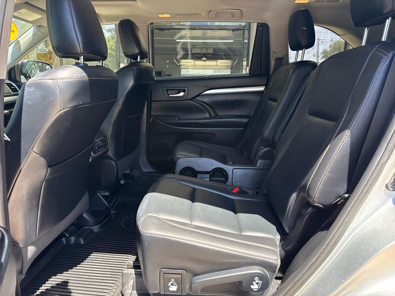 Toyota Highlander XLE AWD V6 2019