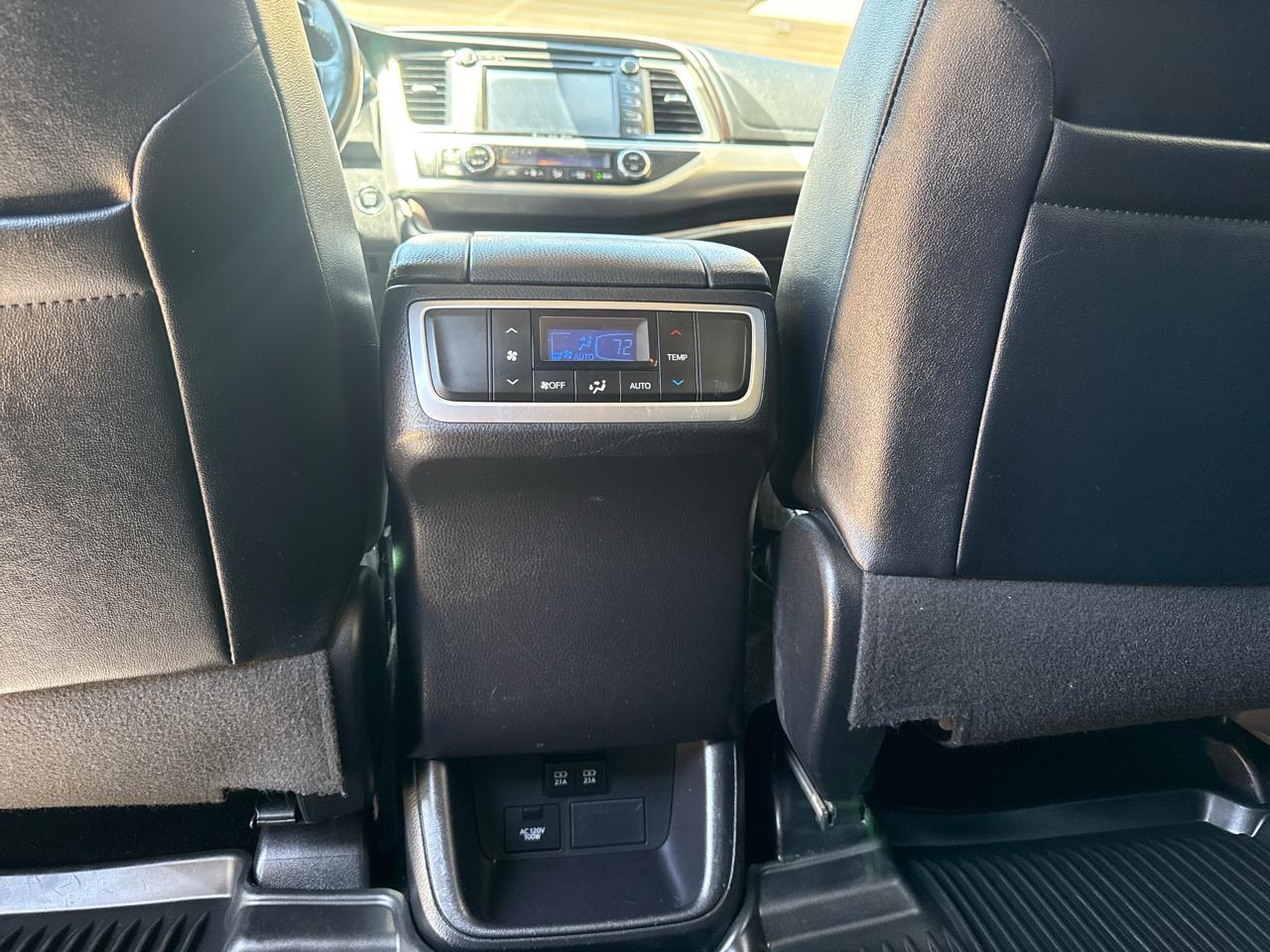 Toyota Highlander XLE AWD V6 2019