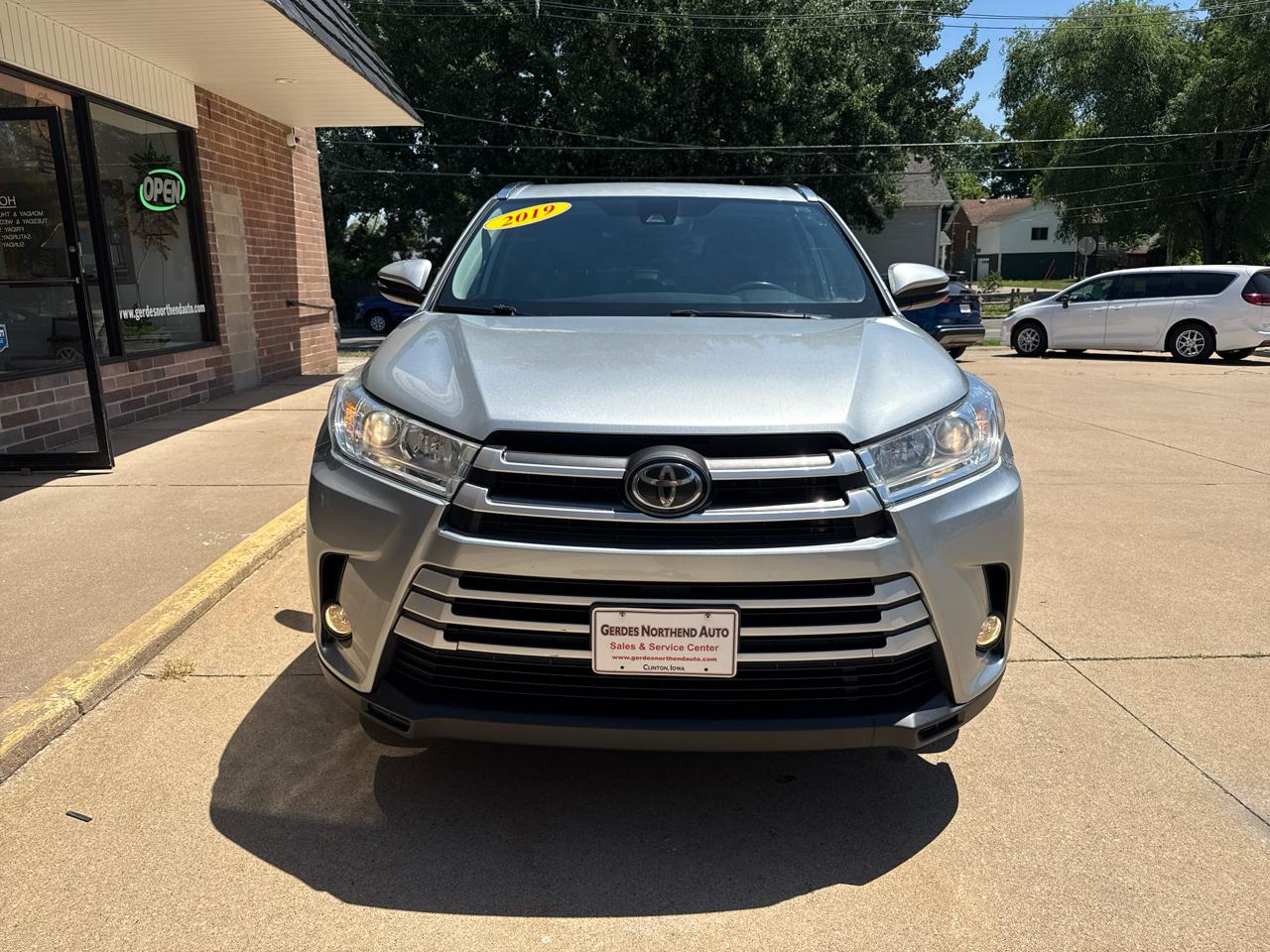 Toyota Highlander XLE AWD V6 2019