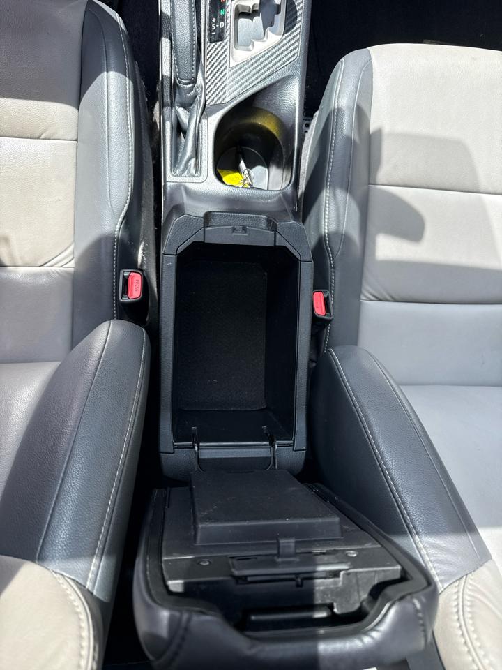 Toyota RAV4 Limited AWD 2015