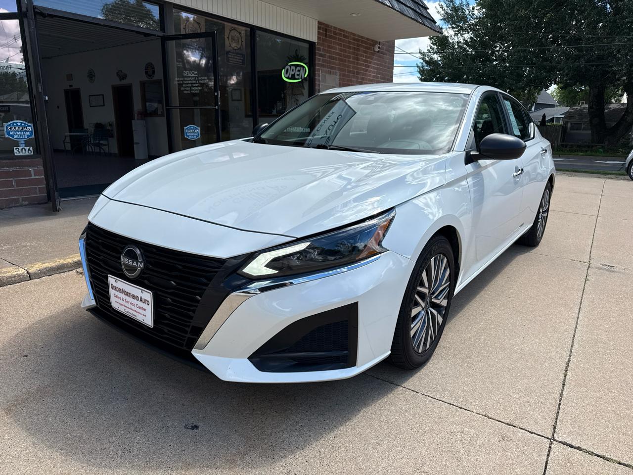 Nissan Altima 2.5 SV 2024