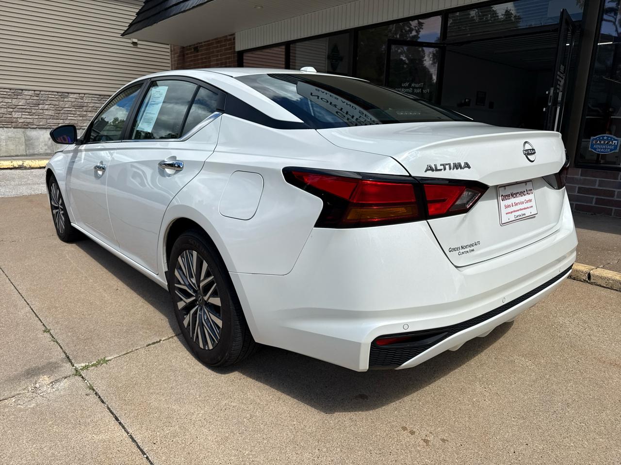 Nissan Altima 2.5 SV 2024