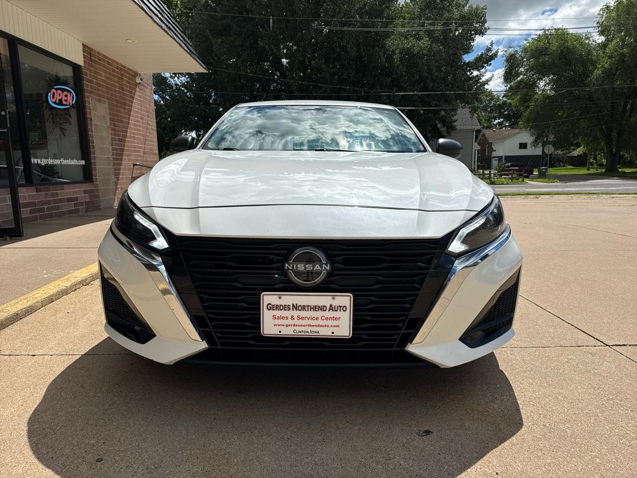 Nissan Altima 2.5 SV 2024