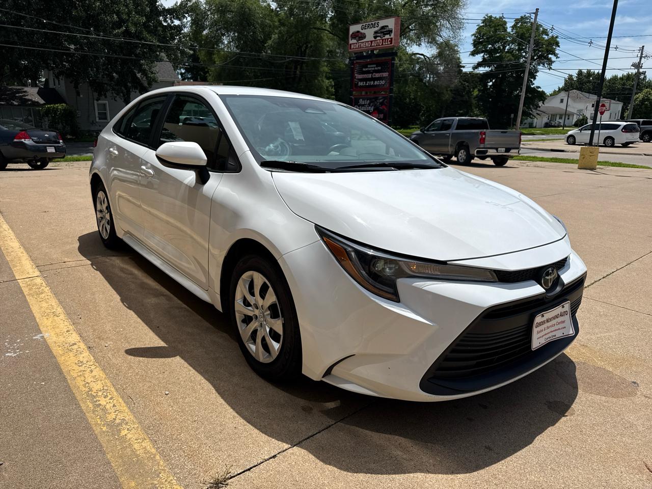 Toyota Corolla LE 2024