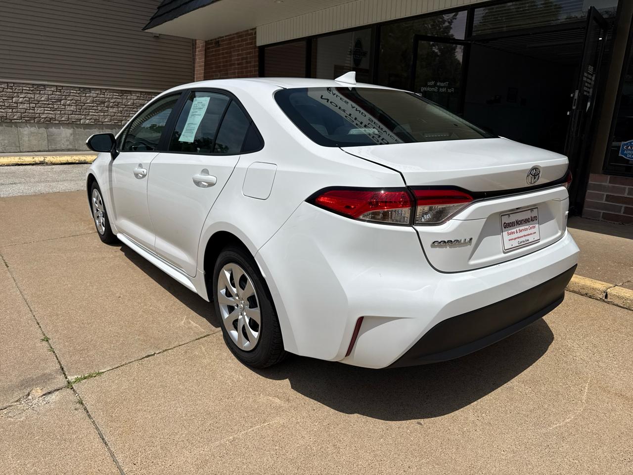 Toyota Corolla LE 2024
