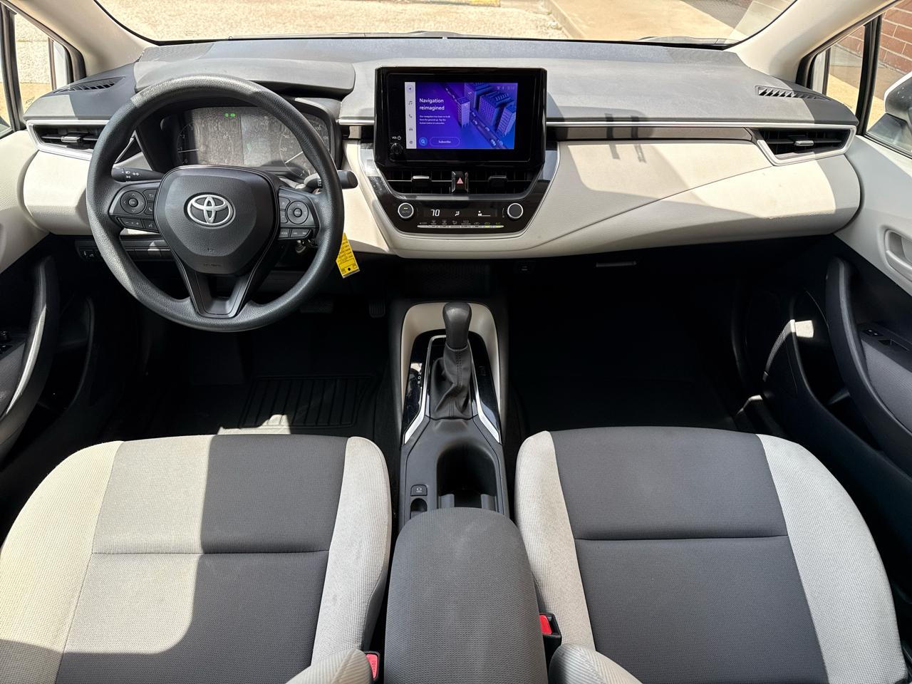 Toyota Corolla LE 2024