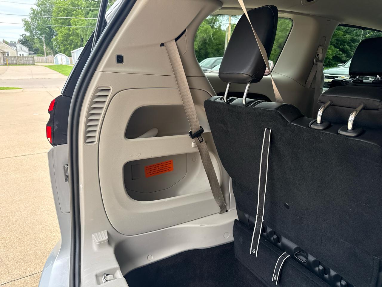 Chrysler Pacifica Touring L 2024