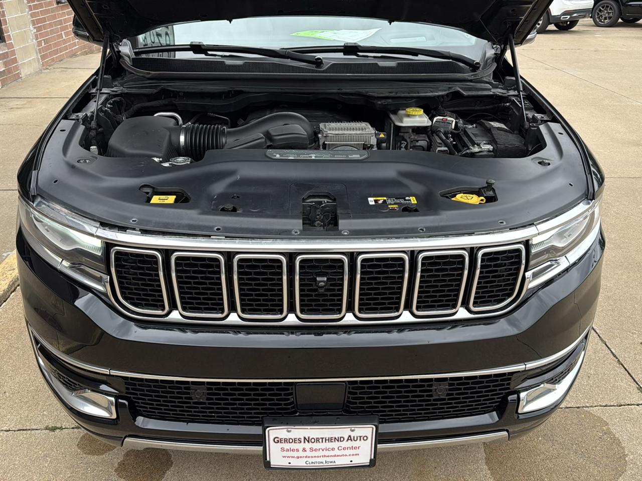Jeep Wagoneer Series III 4WD 2022