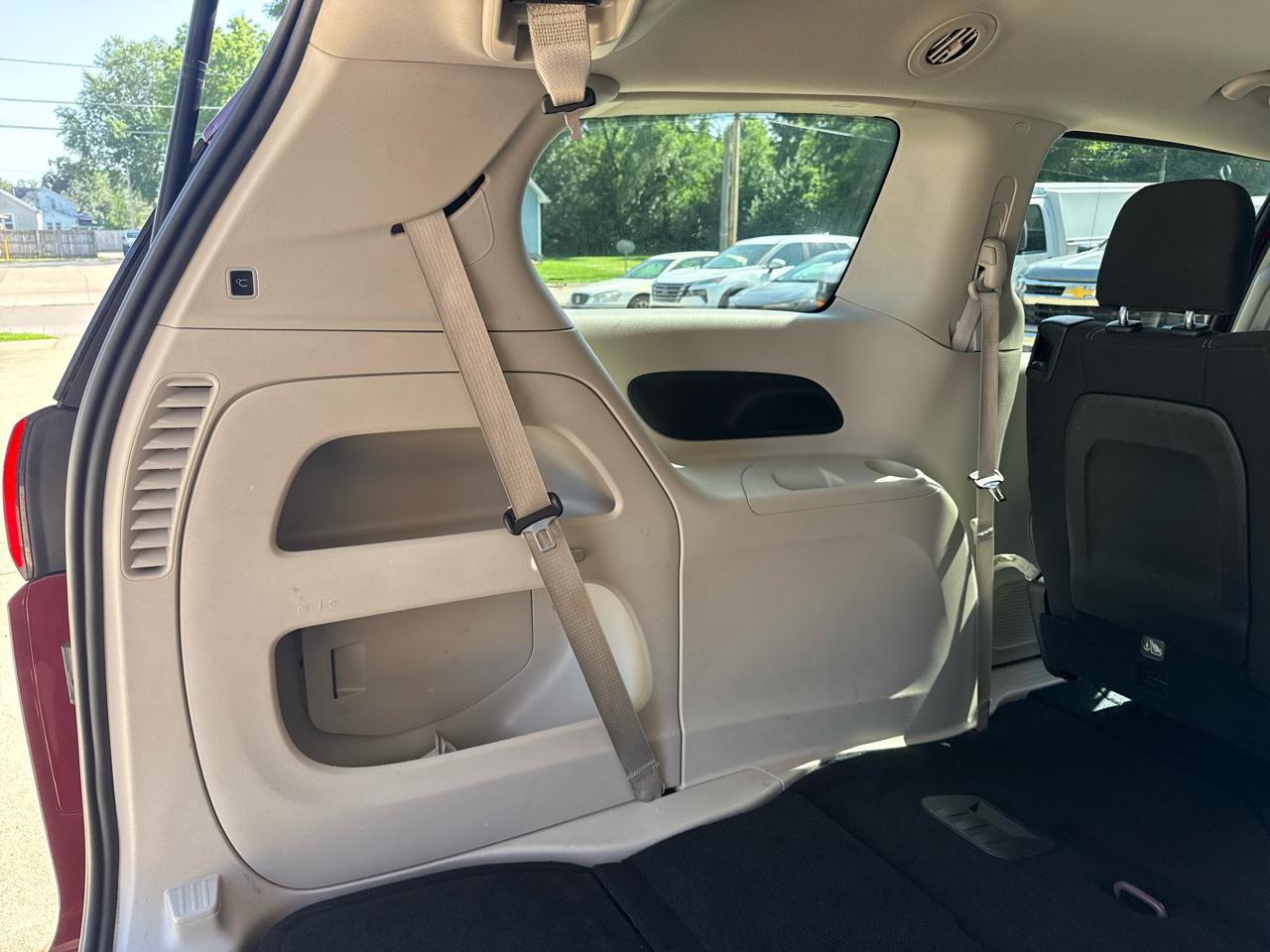Chrysler Voyager LX 2023