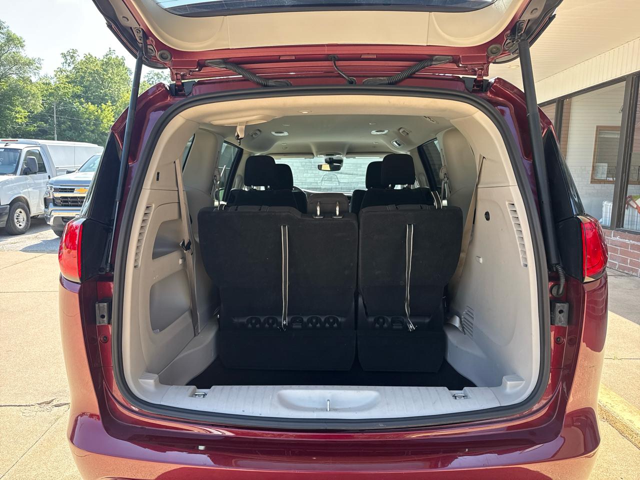 Chrysler Voyager LX 2023